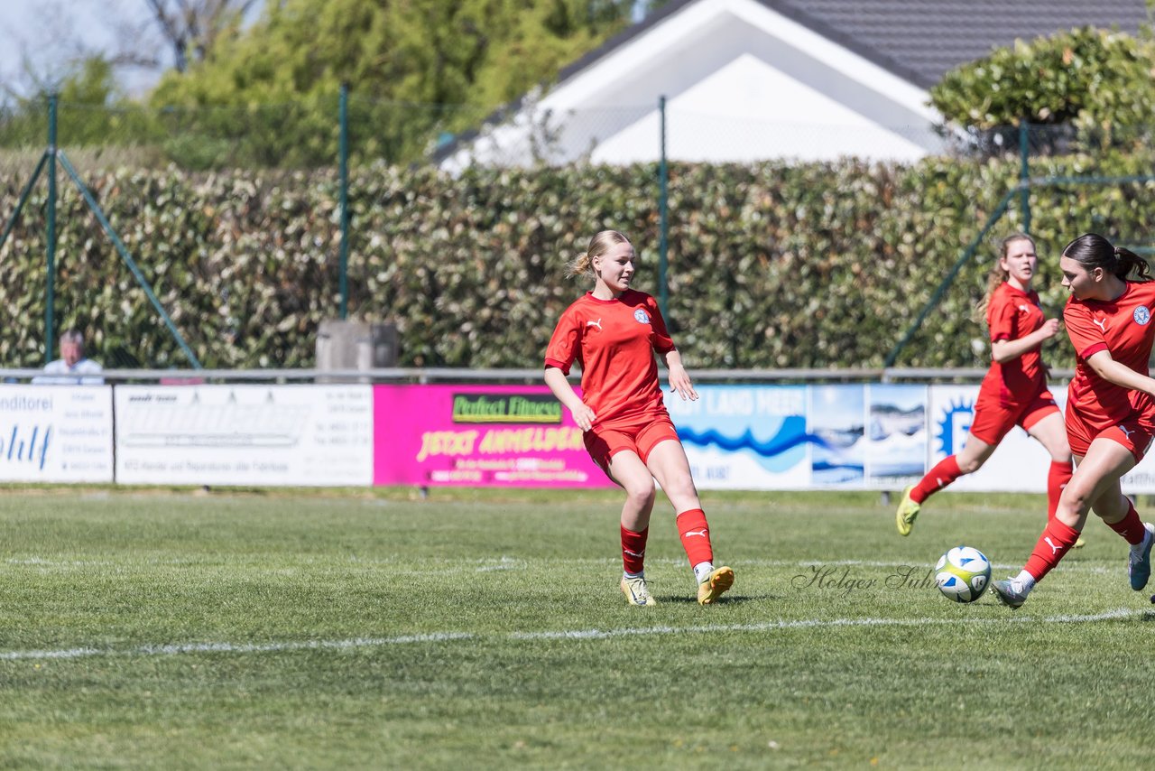 Bild 366 - F TSV Zarpen - Holstein Kiel II : Ergebnis: 2:6